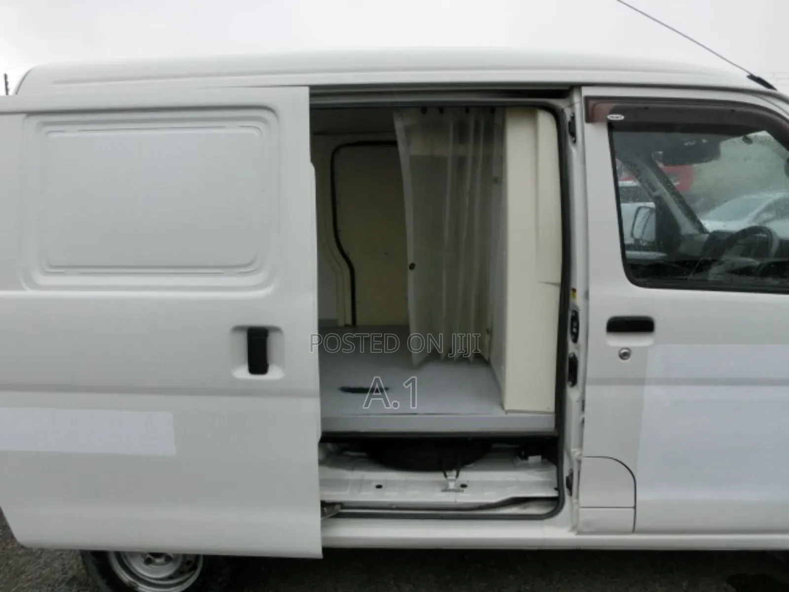 Daihatsu Hijet Freezer