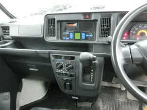 Daihatsu Hijet Freezer