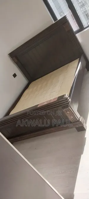 Bed King Size