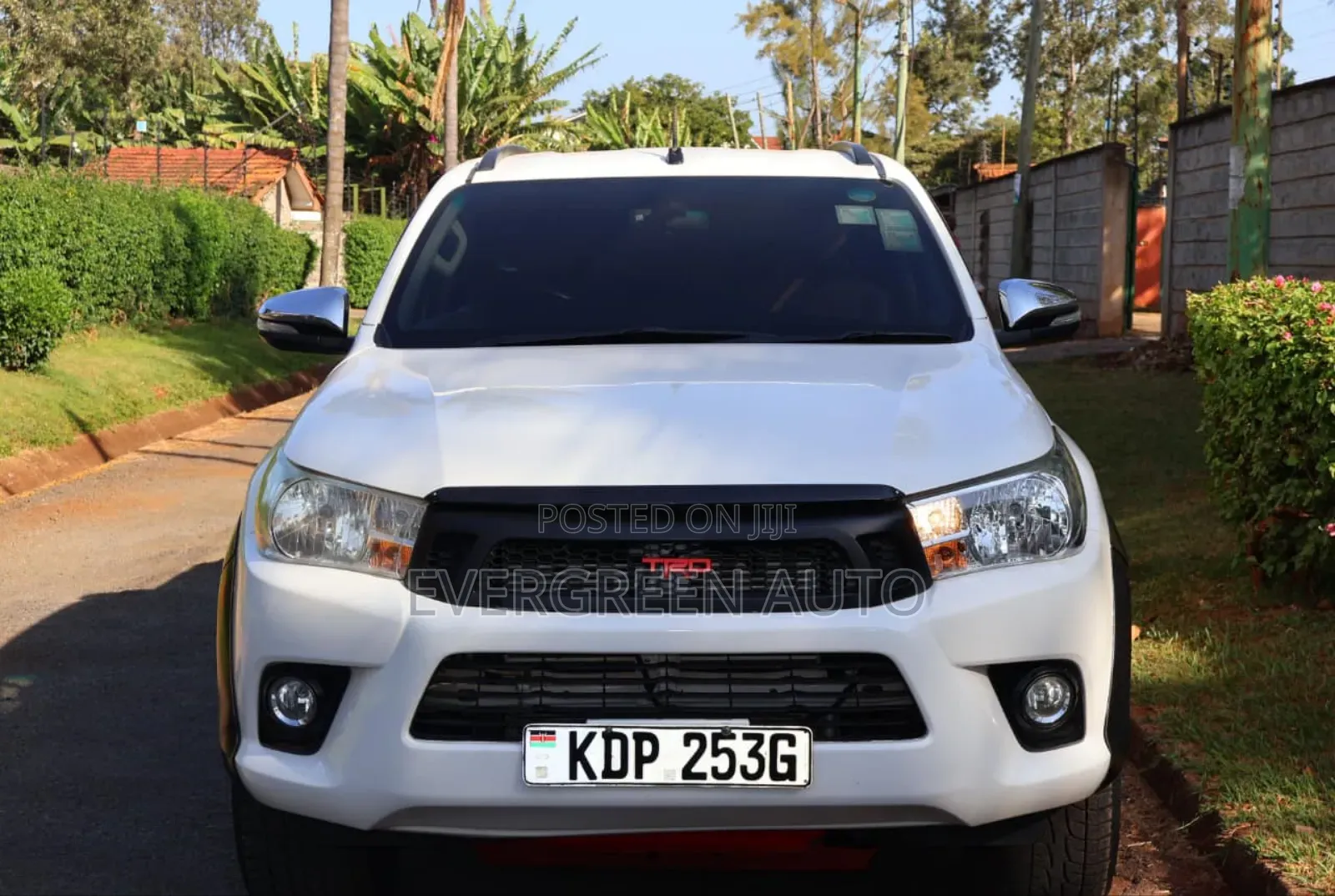 Toyota Hilux 2016 White