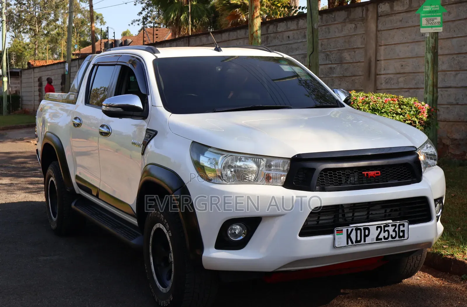 Toyota Hilux 2016 White