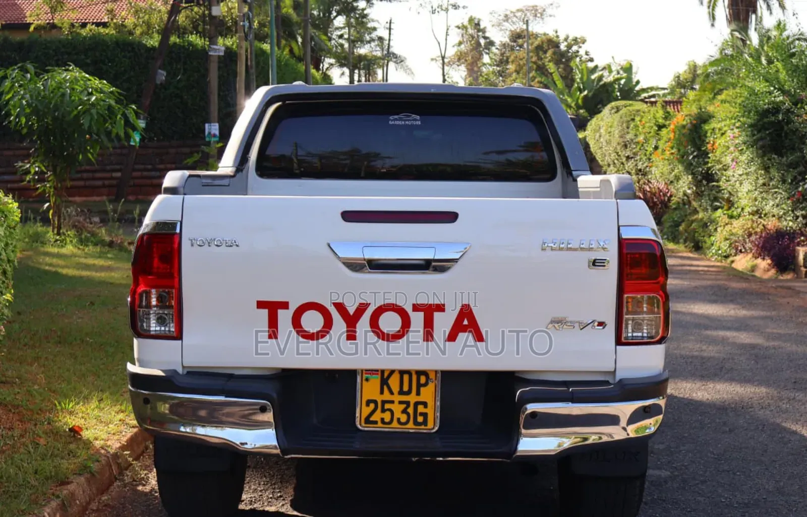 Toyota Hilux 2016 White