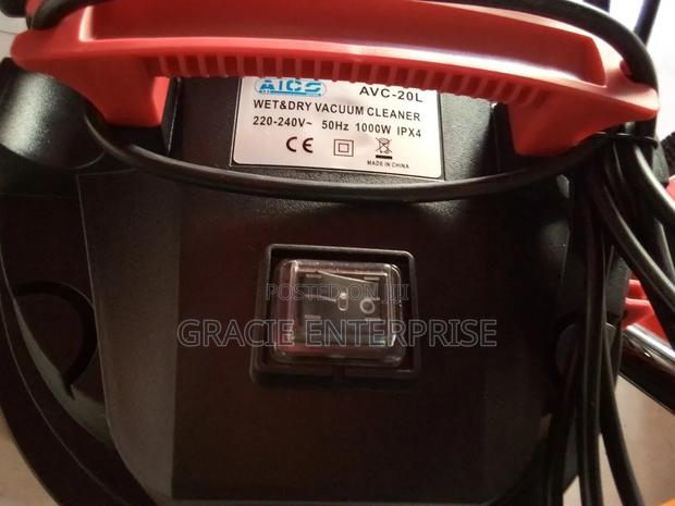 Wet and Dry Vacuum Cleaner - thumbnail 2