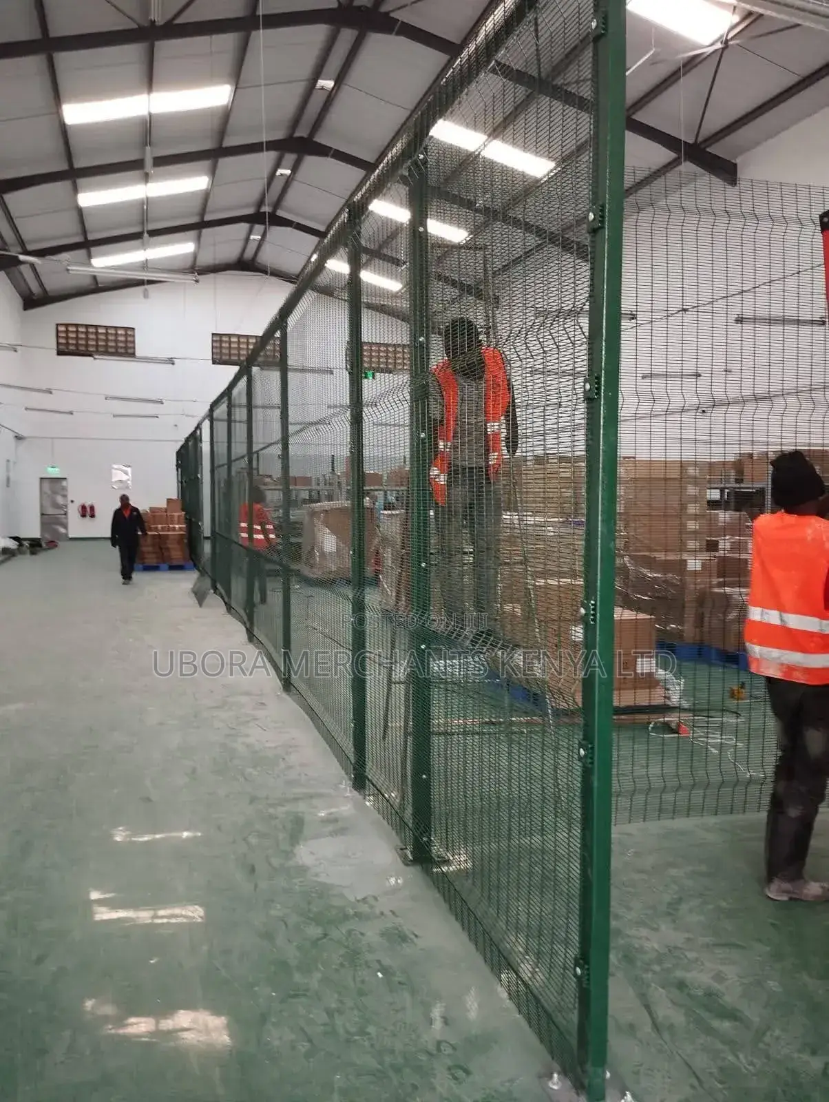 Anticlimb Mesh for Warehouse Partitioning