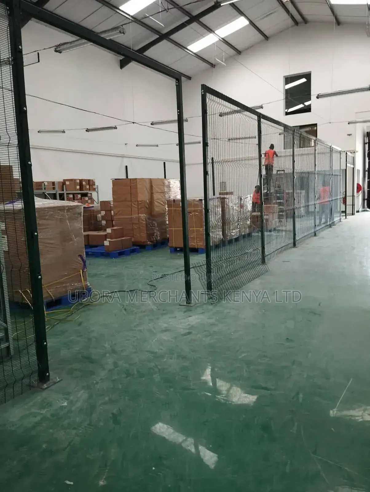 Anticlimb Mesh for Warehouse Partitioning