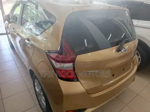Nissan Note 2018 Brown