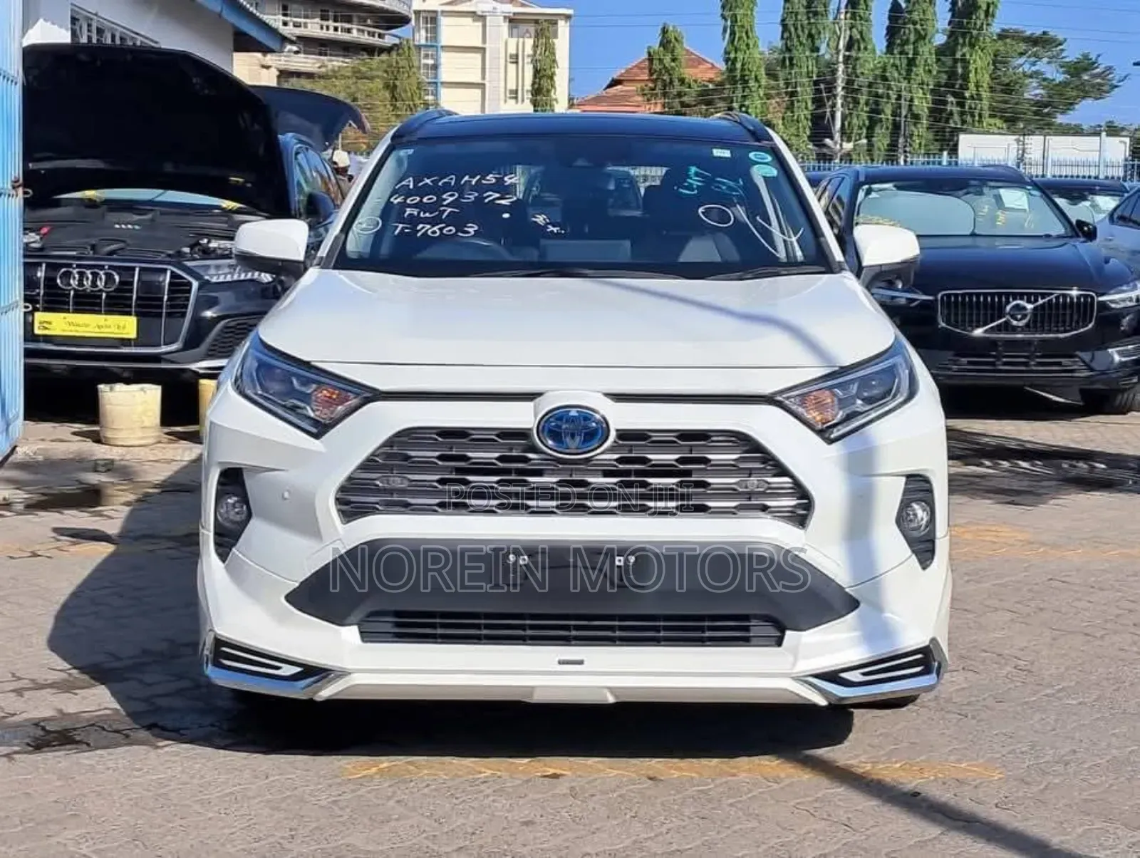 Toyota RAV4 2020 White