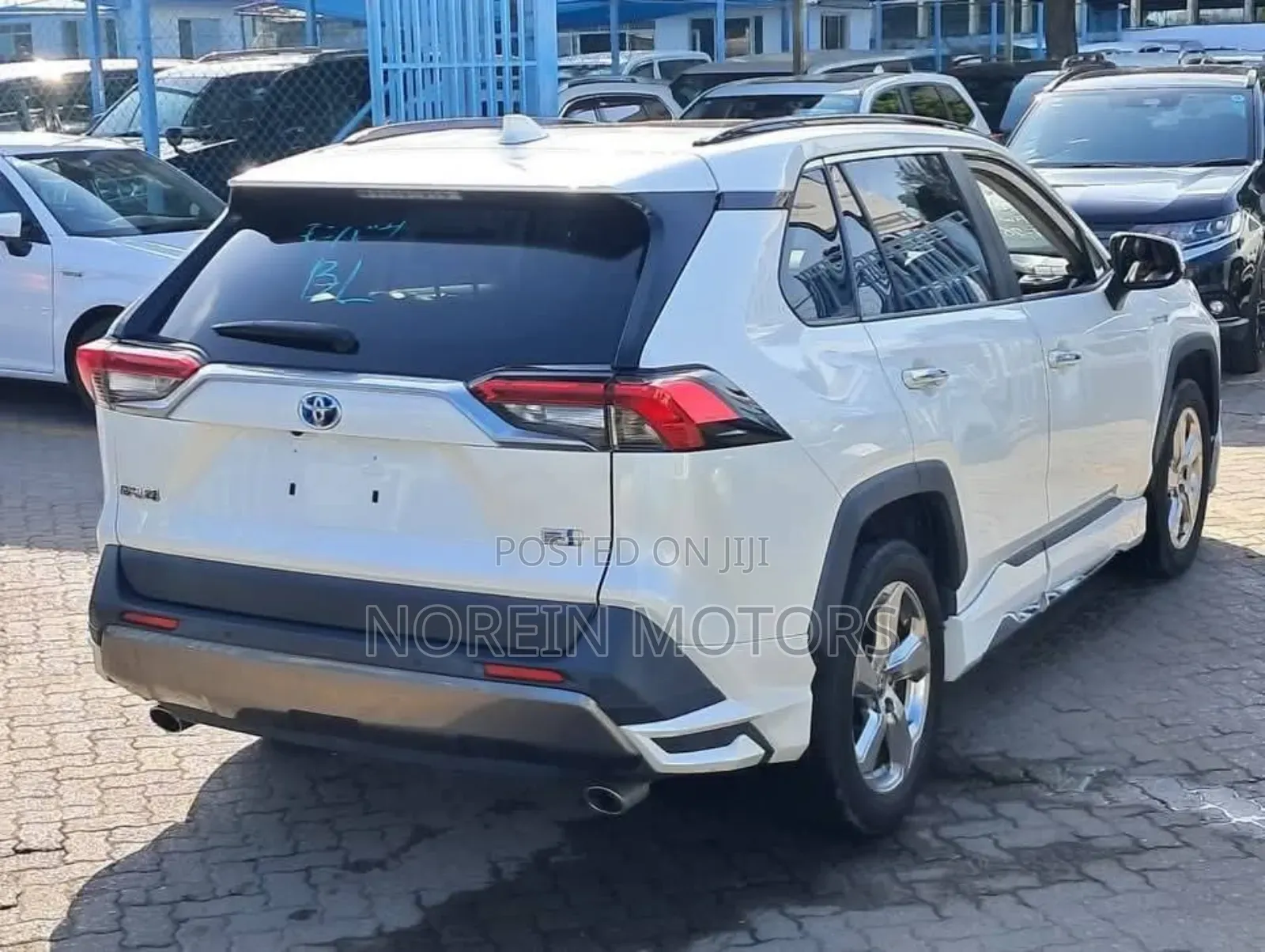 Toyota RAV4 2020 White