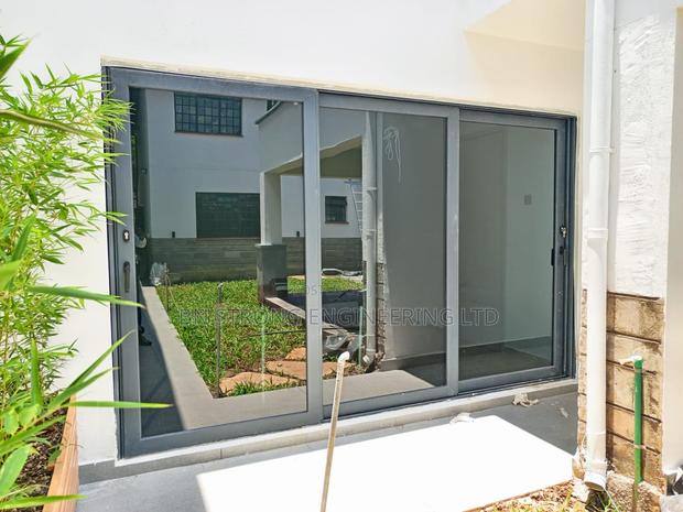 Aluminium Sliding Doors