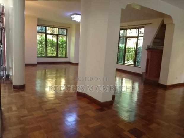 5bdrm Villa in Valley Arcade for rent - thumbnail 4