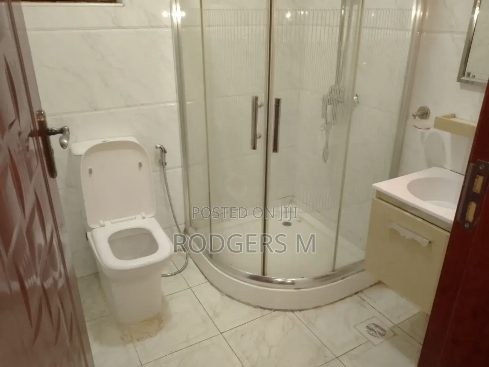 5bdrm Villa in Valley Arcade for rent