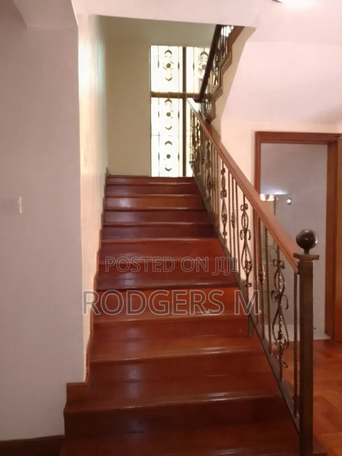 5bdrm Villa in Valley Arcade for rent