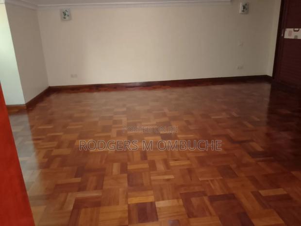 5bdrm Villa in Valley Arcade for rent - thumbnail 14