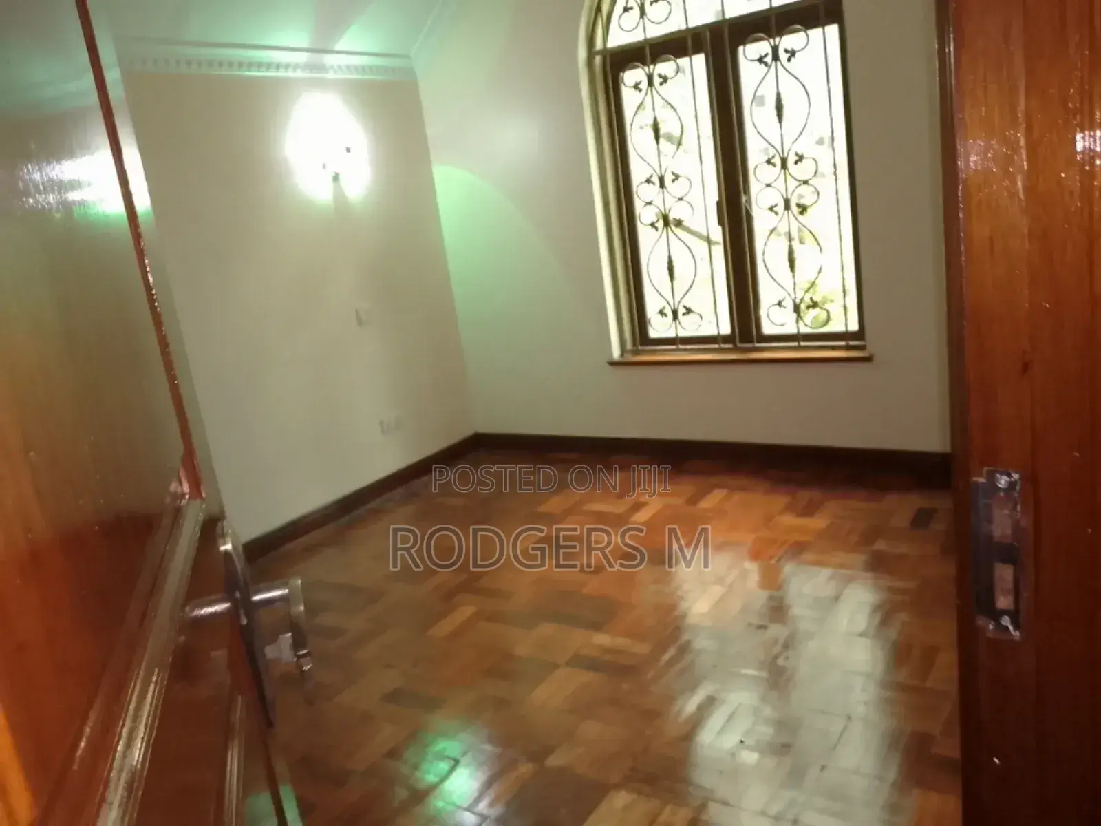 5bdrm Villa in Valley Arcade for rent