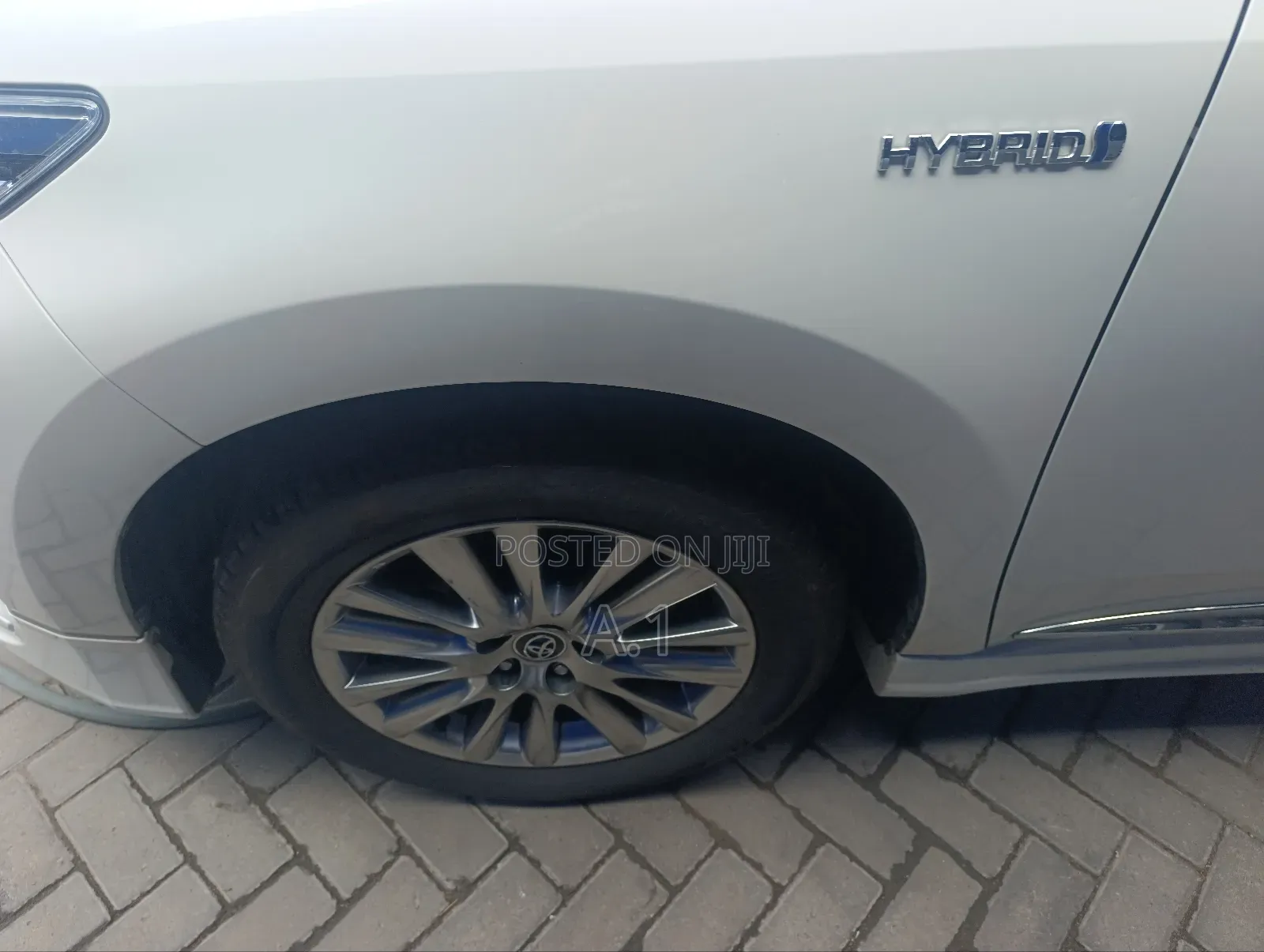 Toyota Harrier 2.5 Hybrid 4WD 2019 White