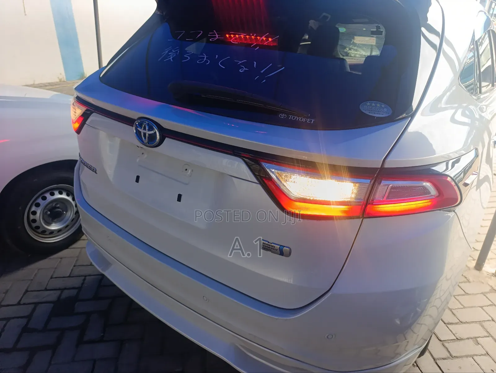 Toyota Harrier 2.5 Hybrid 4WD 2019 White