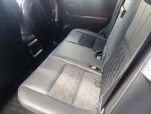 Toyota Harrier 2.5 Hybrid 4WD 2019 White