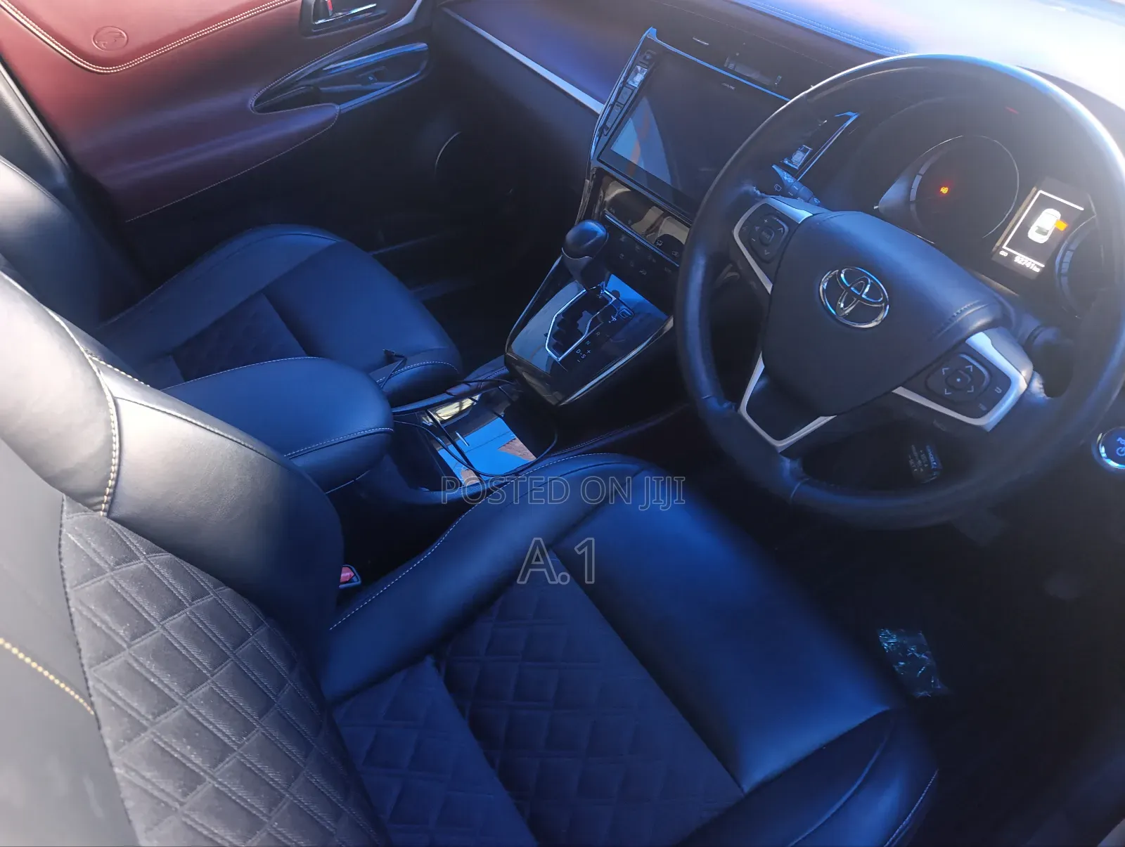 Toyota Harrier 2.5 Hybrid 4WD 2019 White
