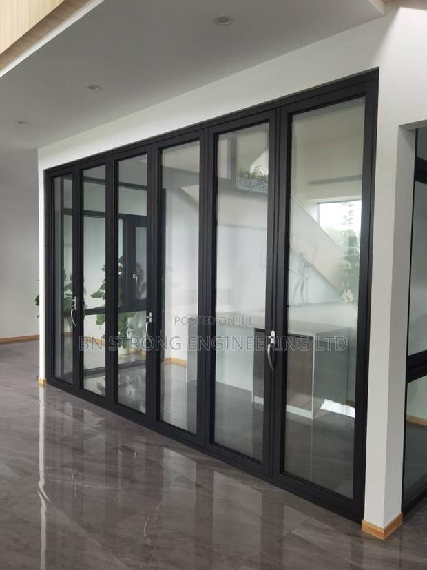 Aluminium Folding Doors - thumbnail 3