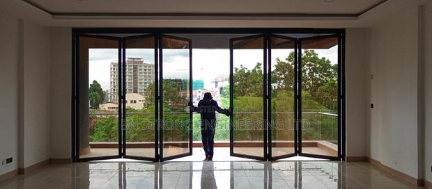 Aluminium Folding Doors - thumbnail 5