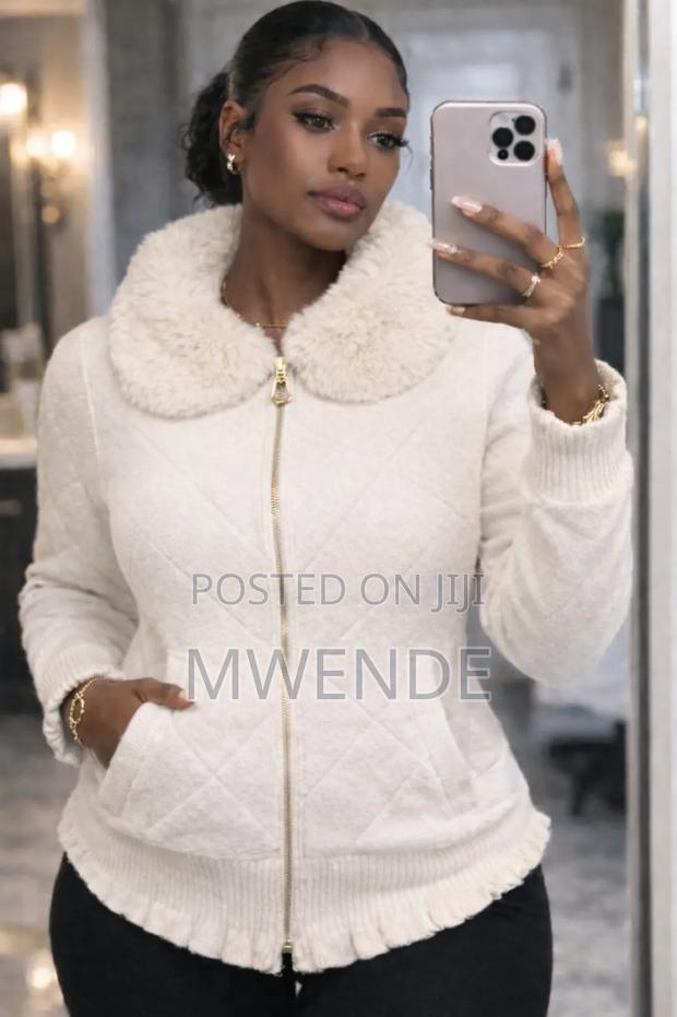 Heavy Sweaters - thumbnail 4