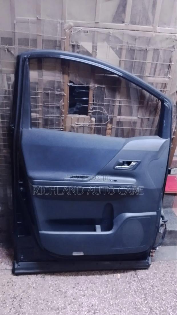 Front Door Toyota Alphard/Vellfire - thumbnail 2