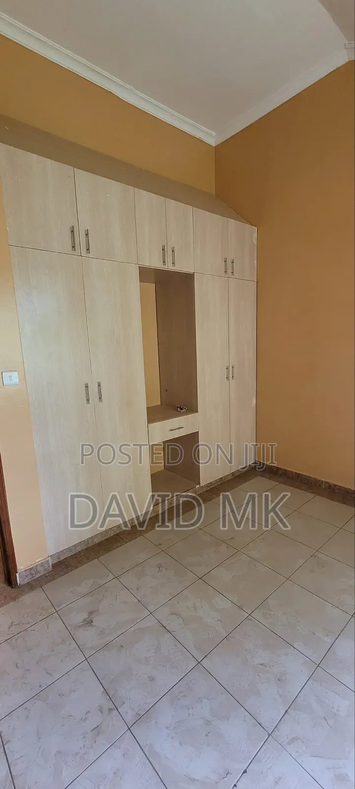 4bdrm Maisonette in Varshity, Kamakis for rent