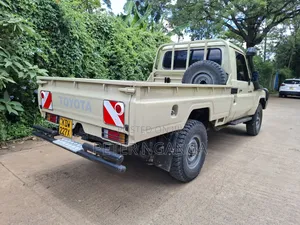 Toyota Land Cruiser 2013 Beige