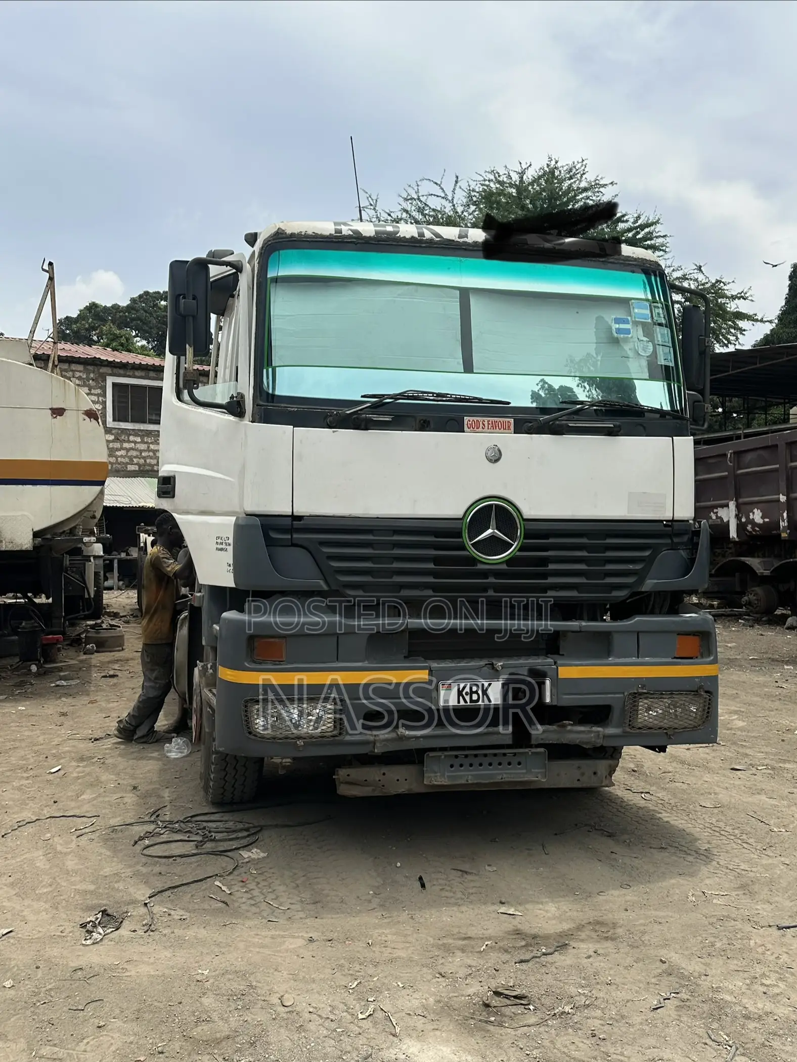 Mercedes Benz Axor Mp1 Good Condition Working With Mp3 Engine