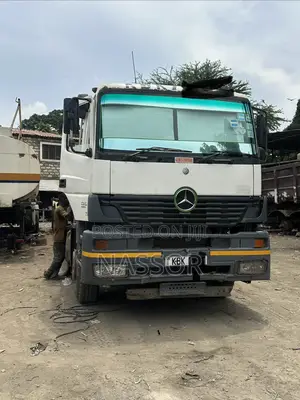Mercedes Benz Axor Mp1 Good Condition Working With Mp3 Engine