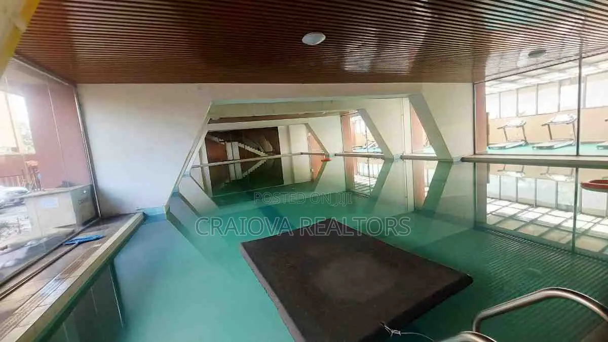 2bdrm Penthouse in Hurlingham for sale