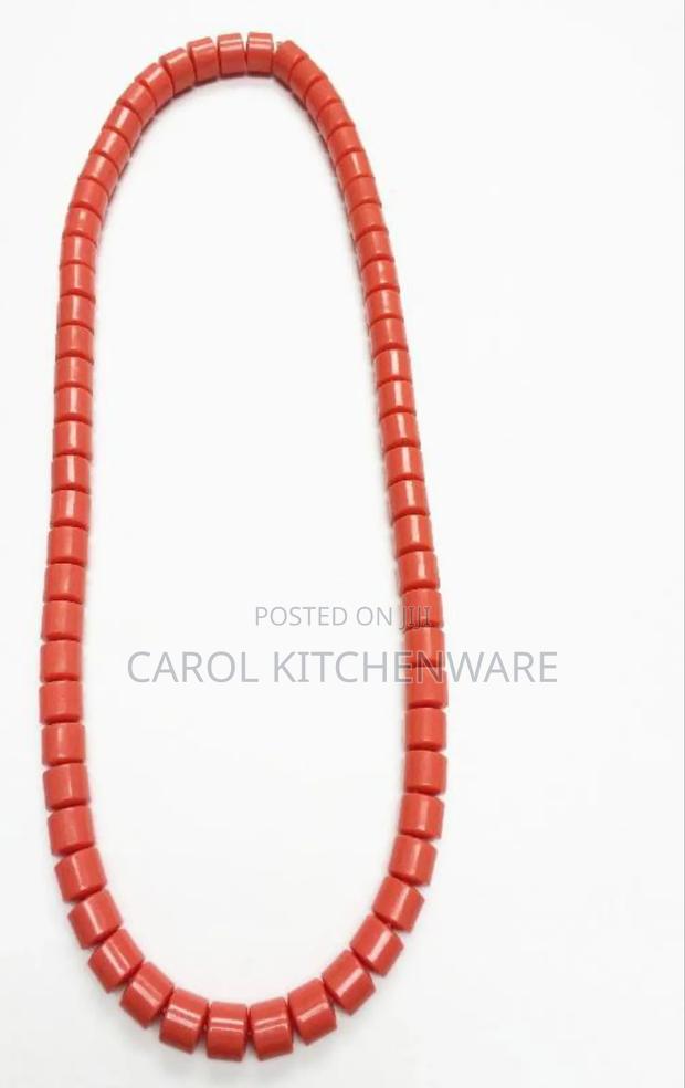 Traditional Coral Bead Necklace - thumbnail 2