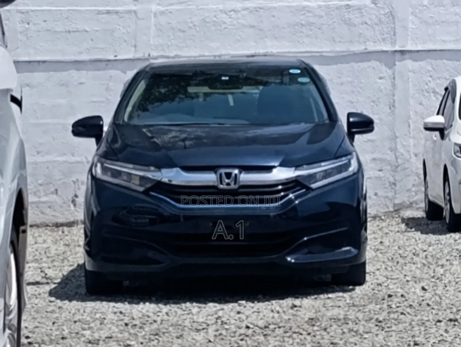 Honda Fit Shuttle 1.5 Hybrid 2WD 2018 Matt Black