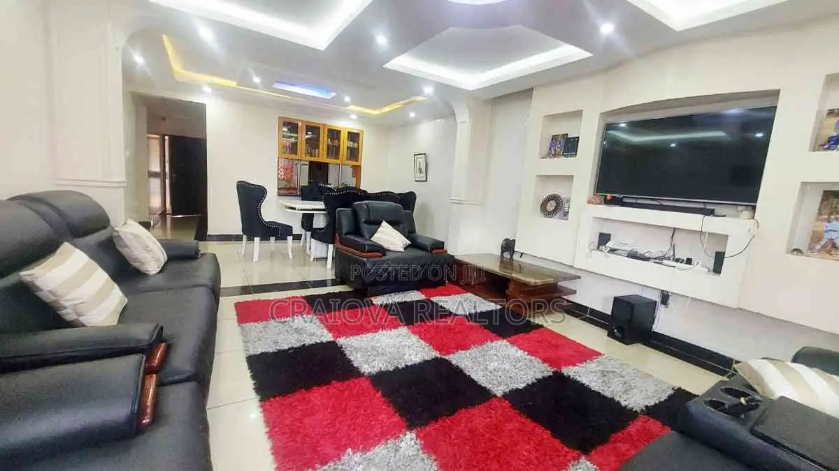 4bdrm Apartment in Valley Arcade for sale