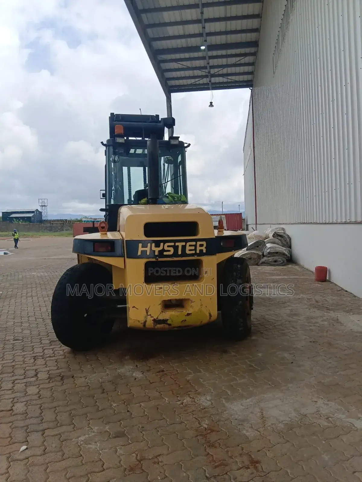 Errands Forklift for Hoisting Are Available