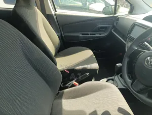 Toyota Vitz 1.5 FWD Hybrid 5dr 2019 Silver