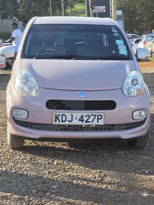 Toyota Passo 2015 Pink