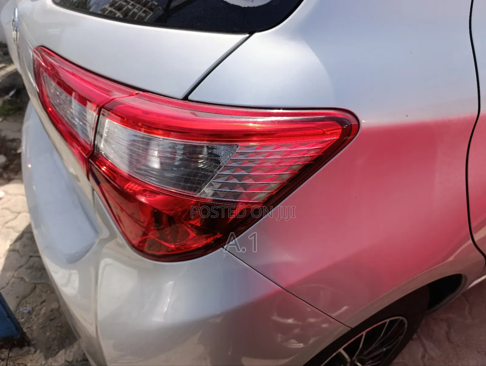 Toyota Vitz 1.5 FWD Hybrid 5dr 2019 Silver