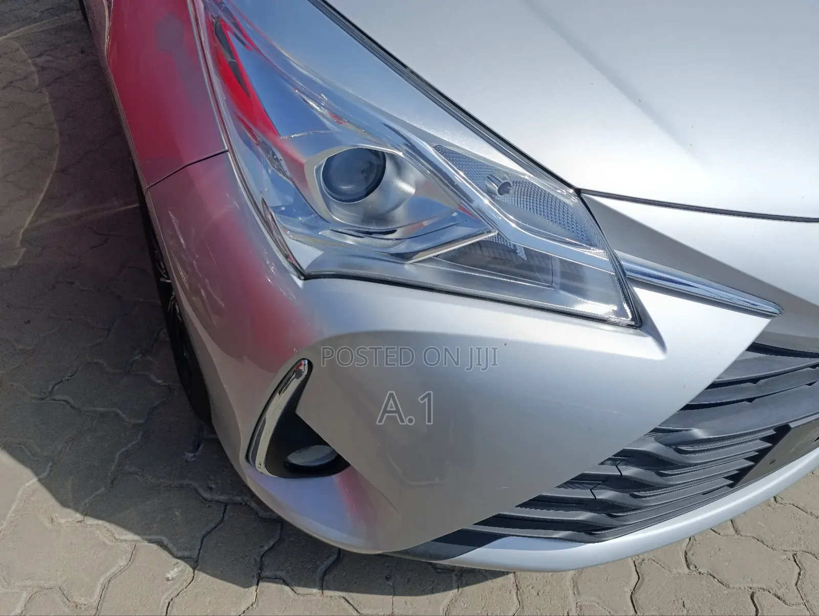 Toyota Vitz 1.5 FWD Hybrid 5dr 2019 Silver