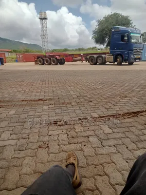 Forklift With Trailers Are Ready Within Ruaka/Witeithie