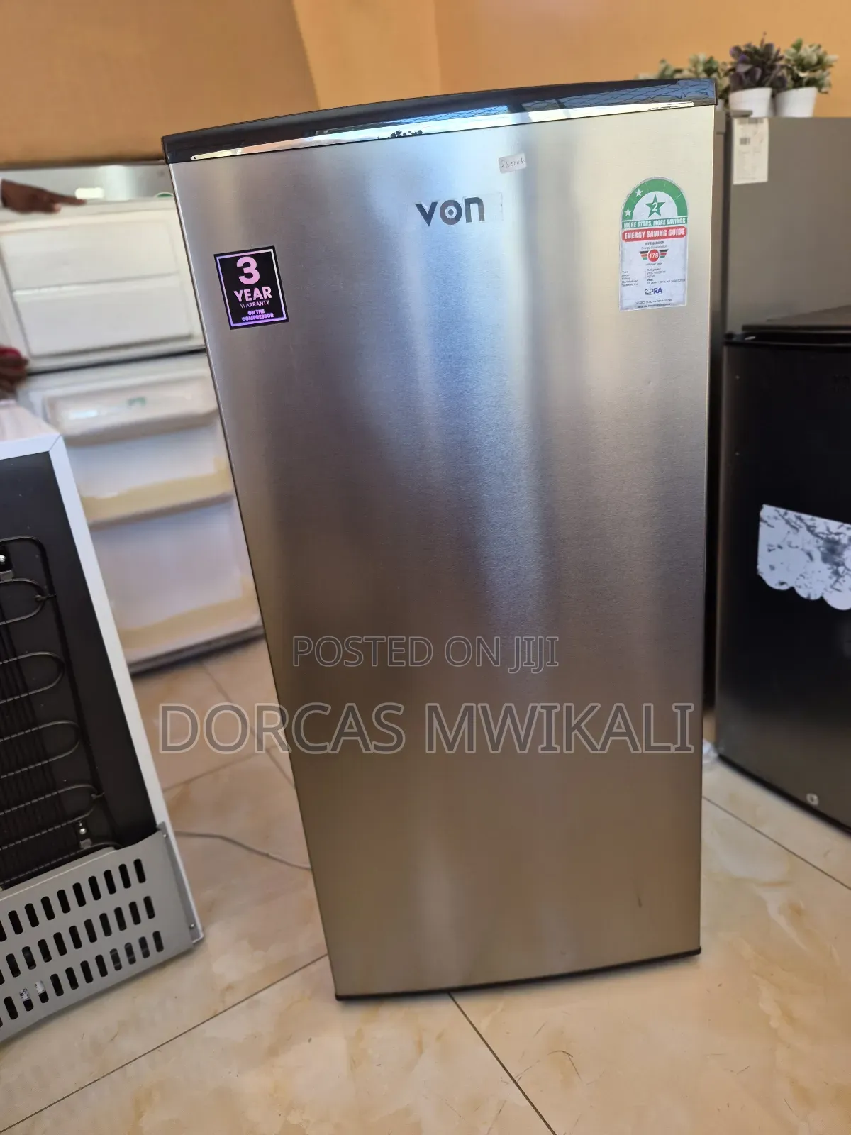Von Single Mini Fridge.