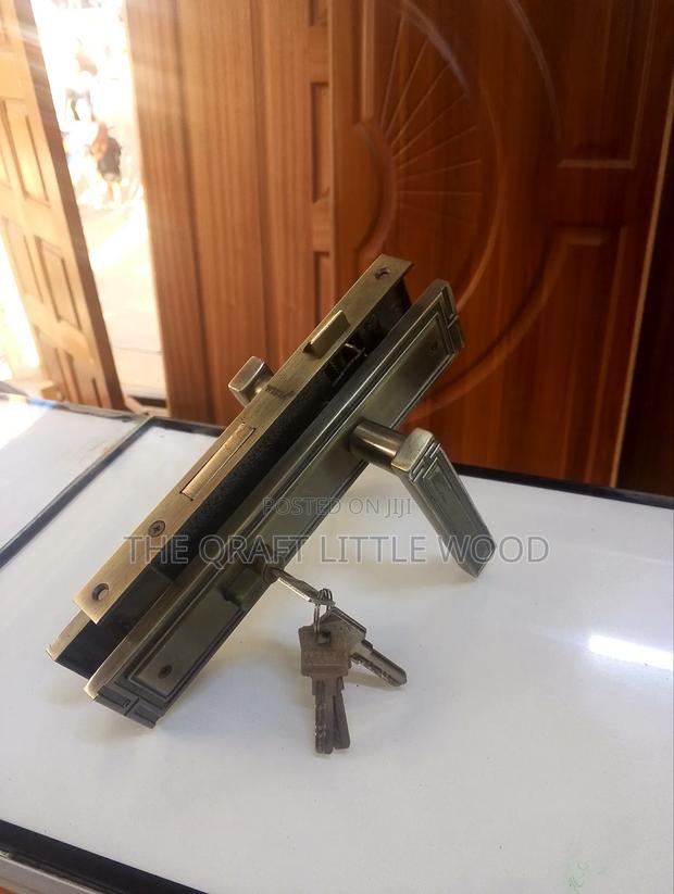 Main Door Lock - thumbnail 2