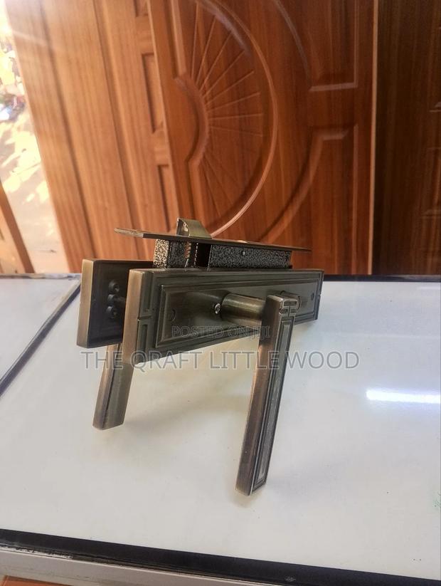 Main Door Lock - thumbnail 3