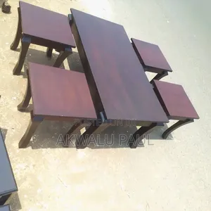 Coffee Table With Four Stools