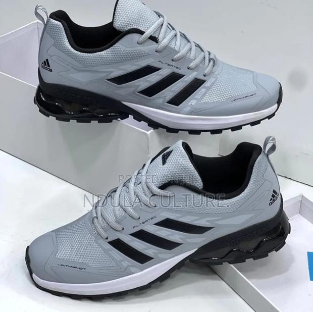 Adidas Cosmic Gore-Tex - thumbnail 2