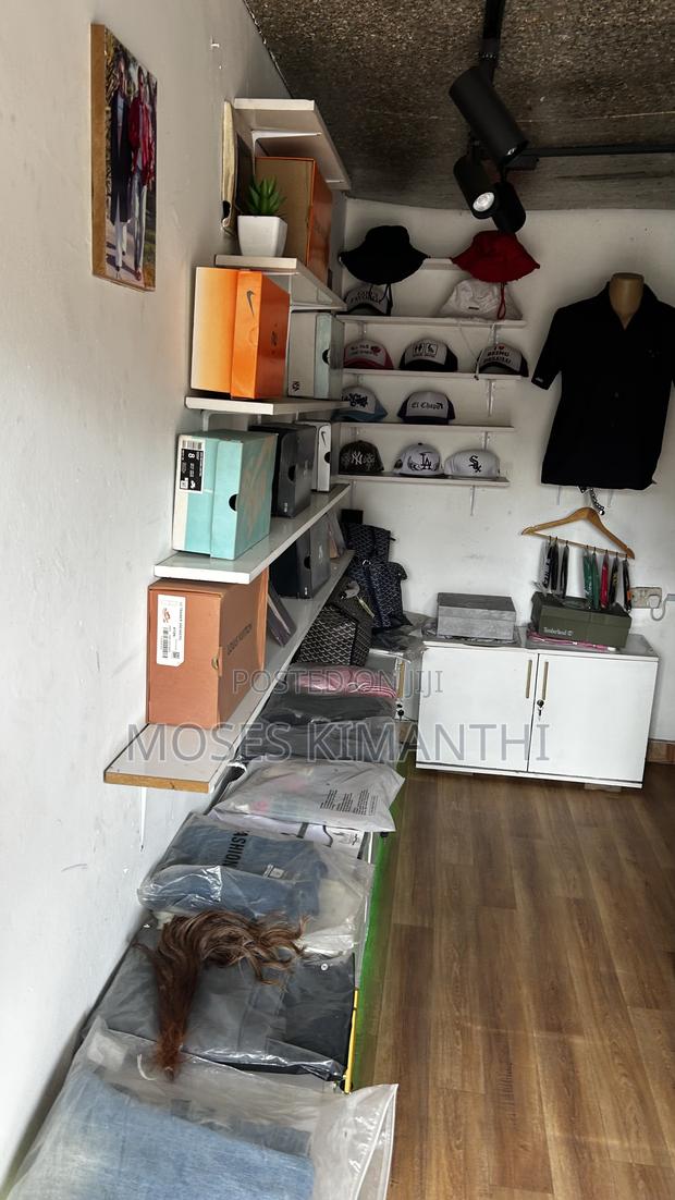 Commercial Shop on Sale - main view