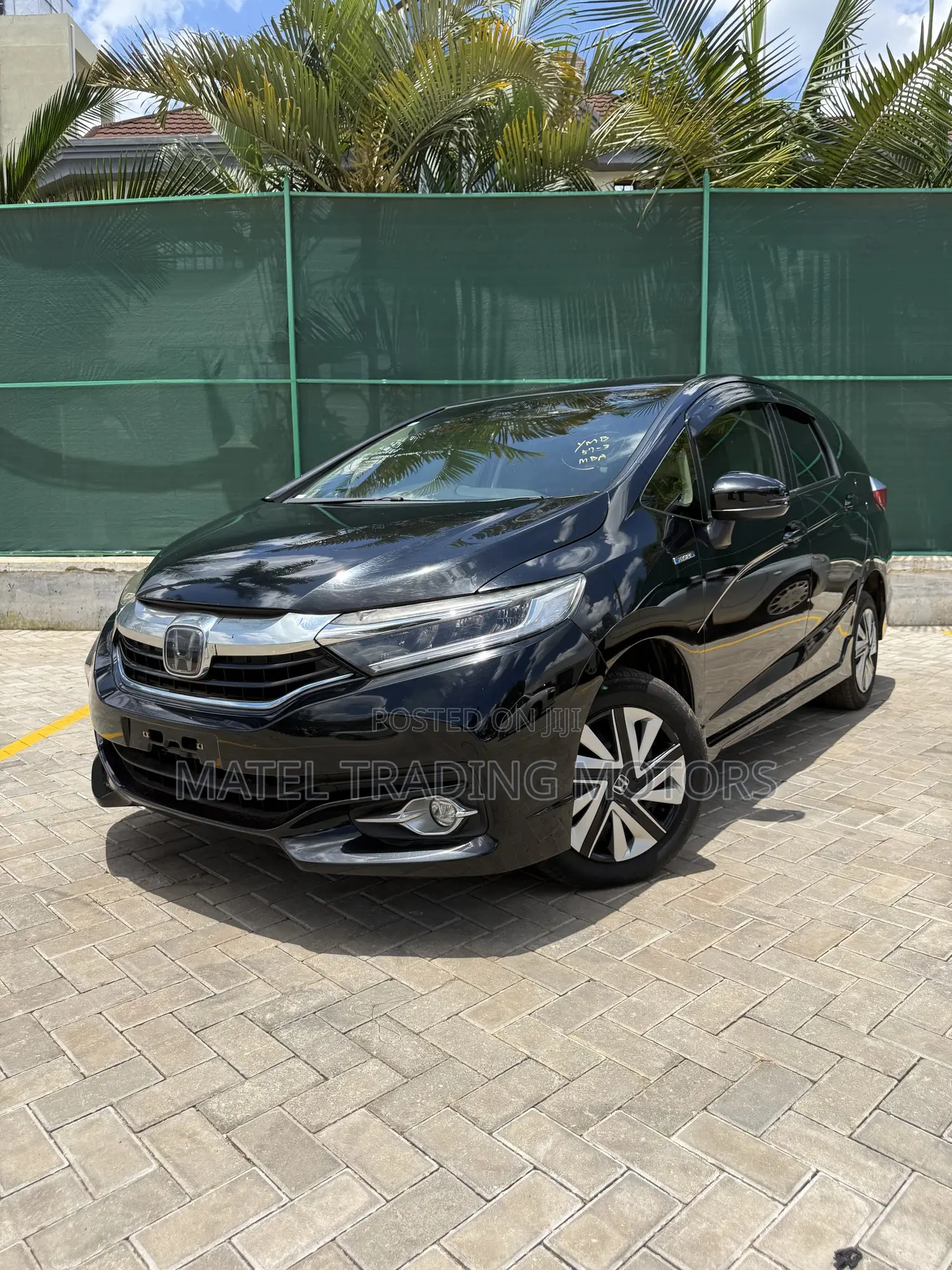 Honda Fit Shuttle 1.5 Hybrid 2WD 2018 Black