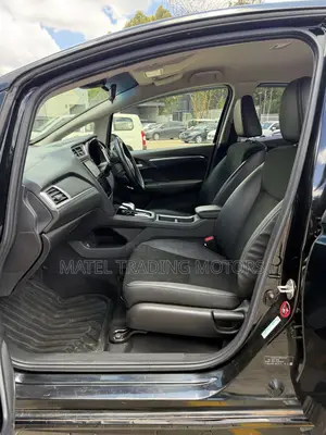 Honda Fit Shuttle 1.5 Hybrid 2WD 2018 Black