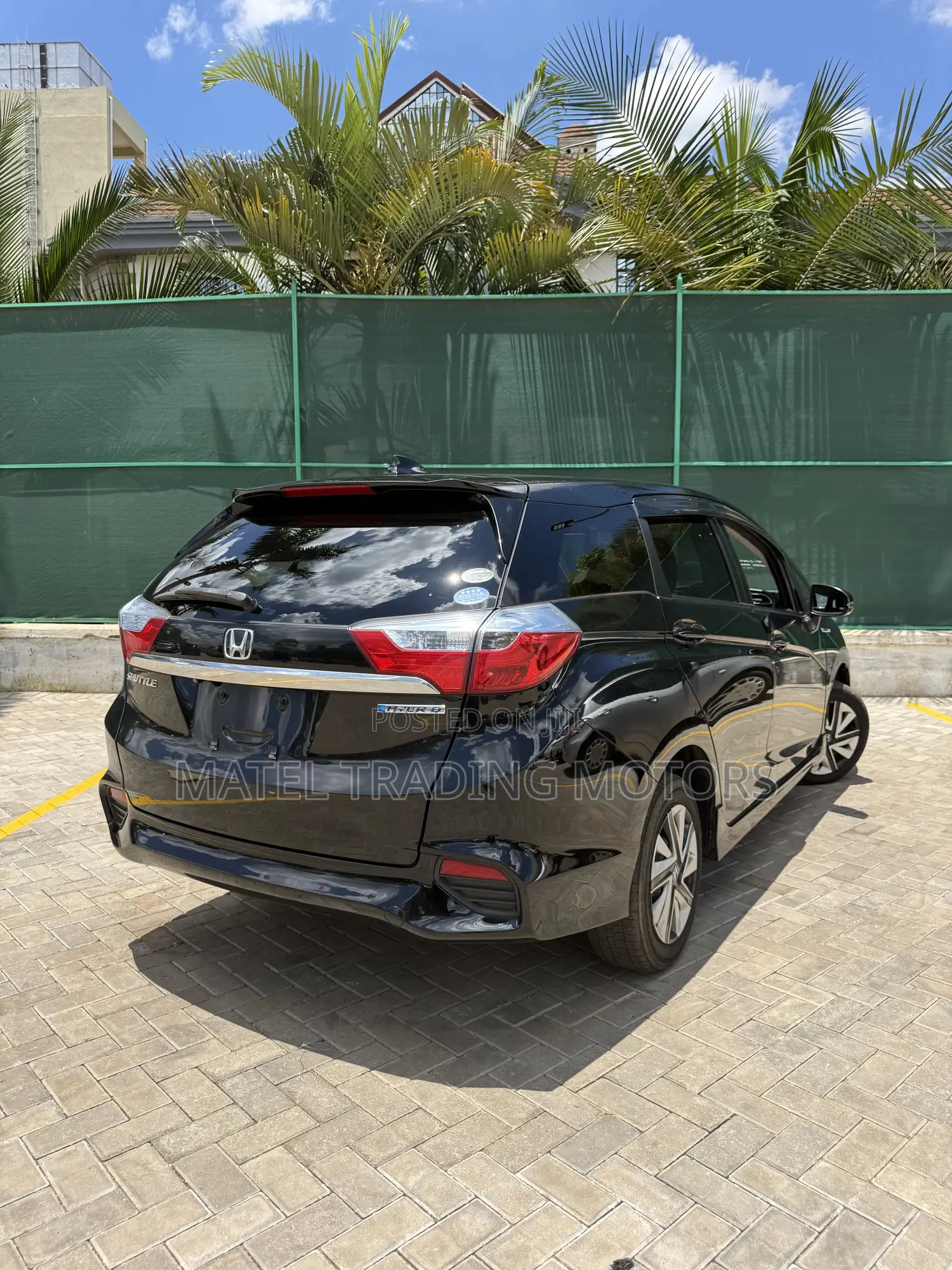 Honda Fit Shuttle 1.5 Hybrid 2WD 2018 Black