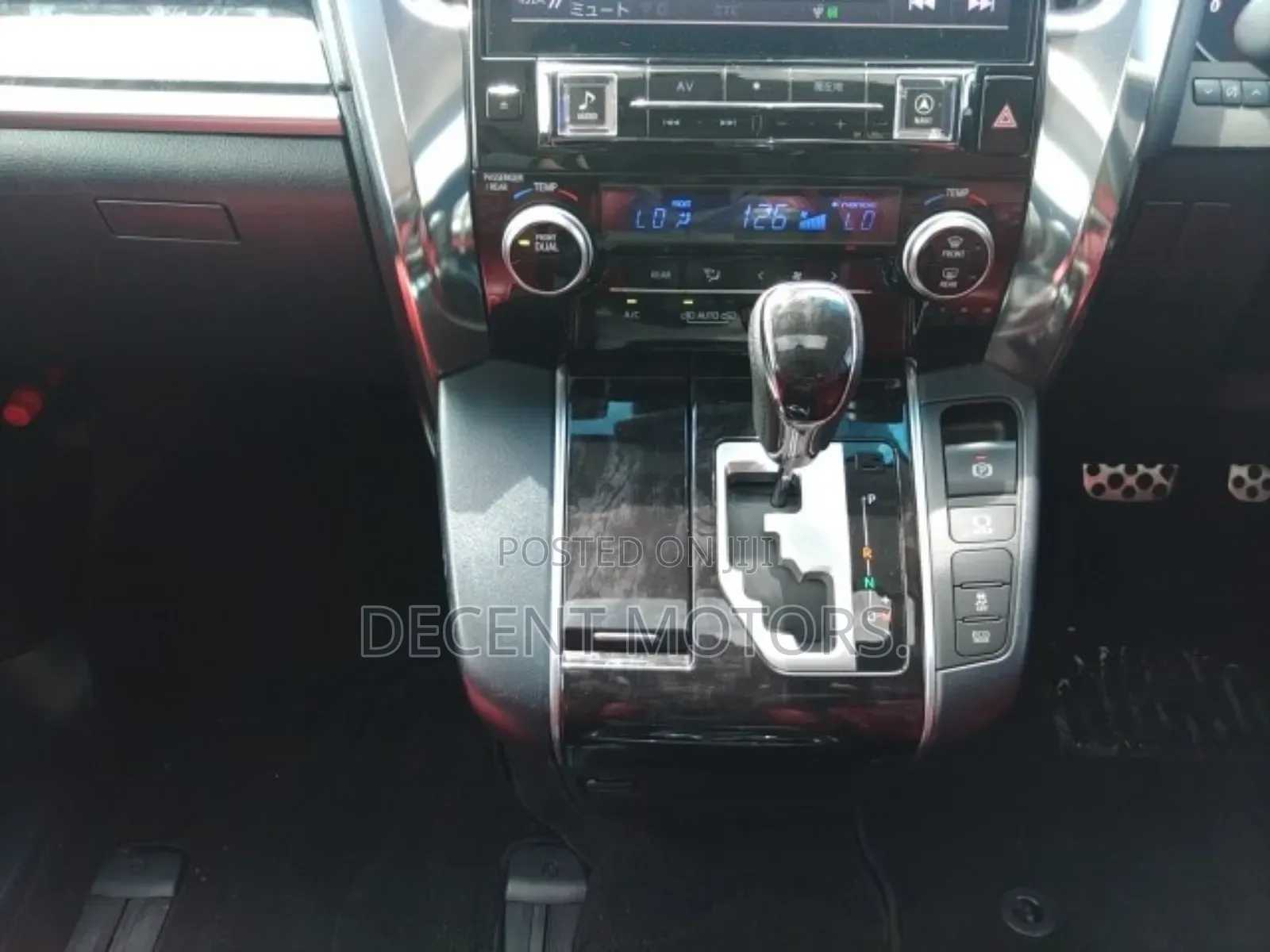 Toyota Alphard 2.5 Petrol AWD 2019 White